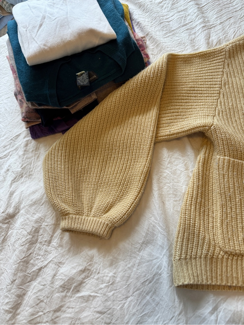 Sabo Skirt Yellow Slouchy Sweater, XS - Picture 9 of 16